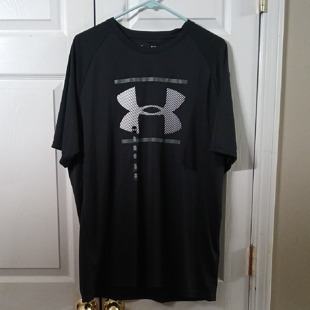 Under Armour loose heatgear Black Graphic short sleeve shirt Sz XL NWT